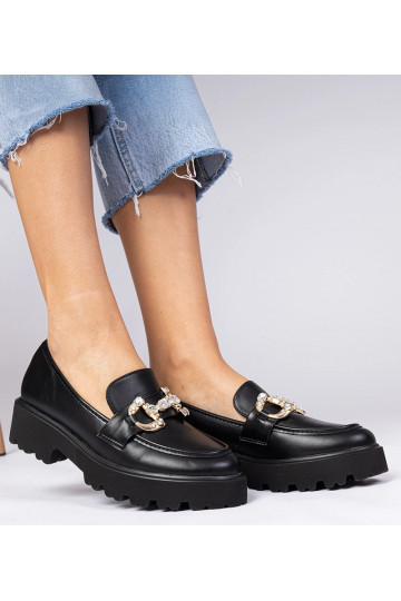 Melnas elegantas mokasīnas...