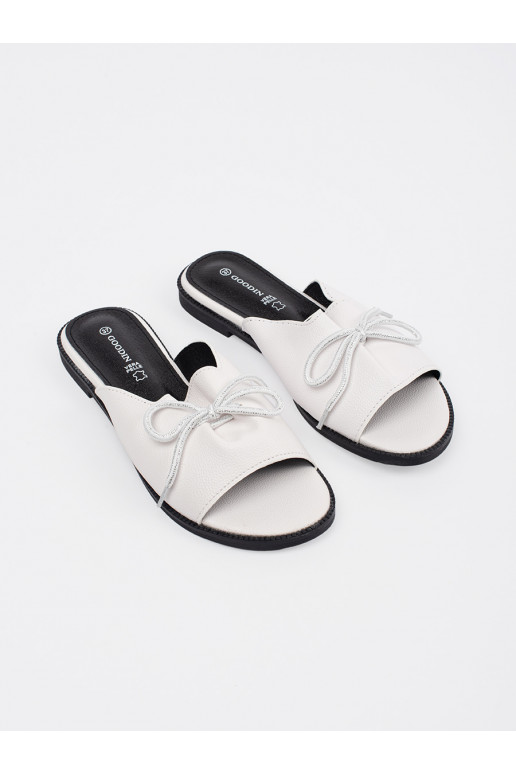 baltas krāsas čības płaksie ar loku baltas krāsas čības płaksie ar loku