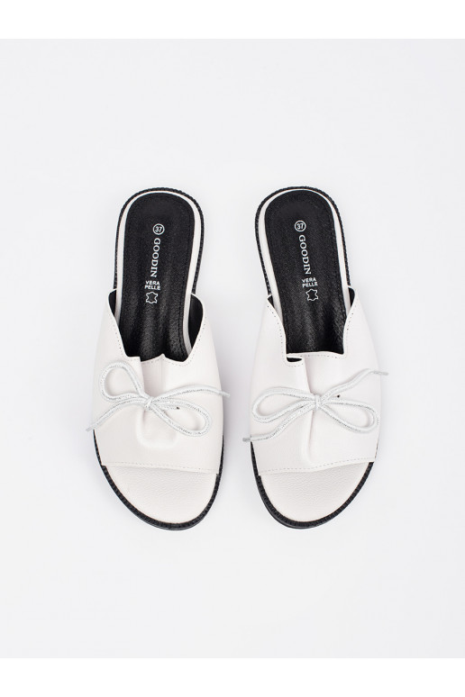 baltas krāsas čības płaksie ar loku baltas krāsas čības płaksie ar loku