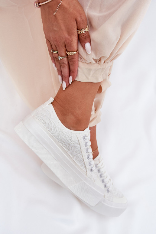 Ar mežģīnēm sieviešu puszābaki Big Star RR274747 baltas krāsas Ar mežģīnēm sieviešu puszābaki Big Star RR274747 baltas krāsas