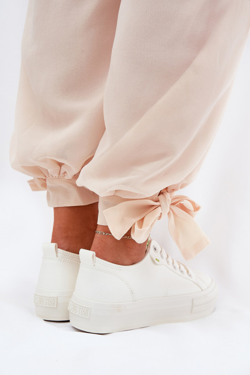 sieviešu puszābaki ar platformu no eko ādas Big Star RR274A295 baltas krāsas sieviešu puszābaki ar platformu no eko ādas Big Star RR274A295 baltas krāsas