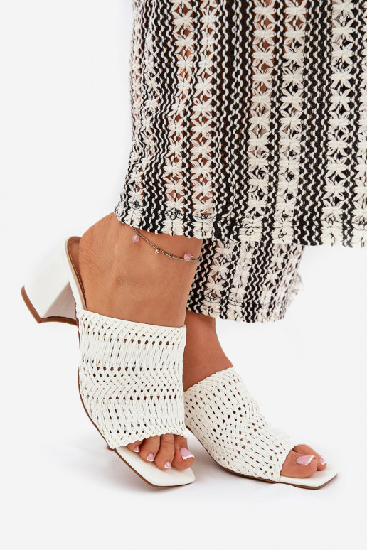 sieviešu čības Ar bizi ar papēdi baltas krāsas Ciariloria