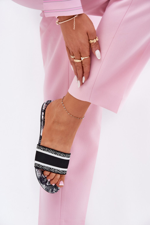 Rakstaina zempapēžu sieviešu čības melnas krāsas Leysi