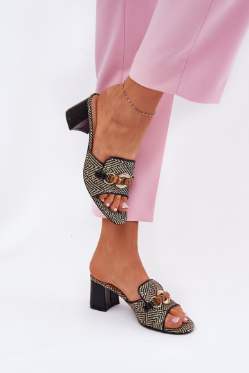 sieviešu čības ar papēdi ar ornamentiem melnas krāsas Ovittole