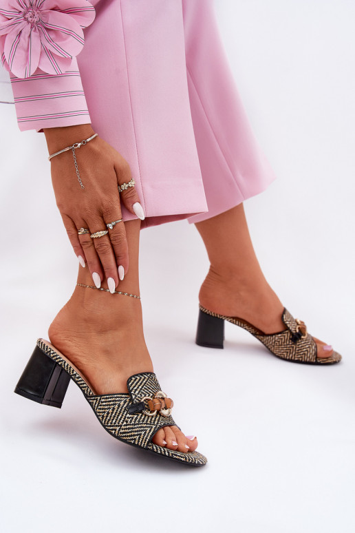 sieviešu čības ar papēdi ar ornamentiem melnas krāsas Ovittole