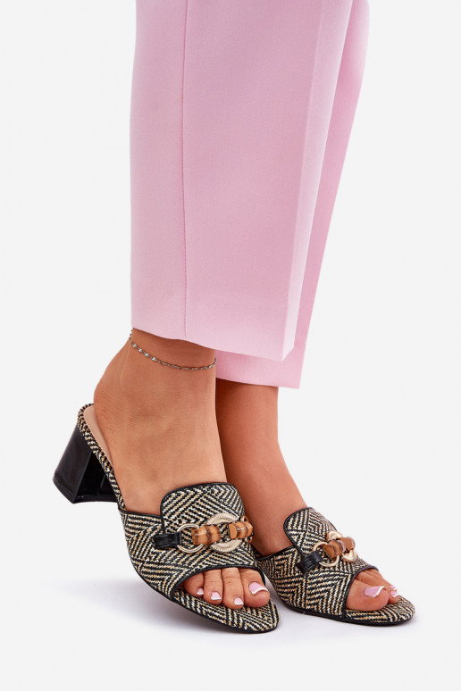 sieviešu čības ar papēdi ar ornamentiem melnas krāsas Ovittole