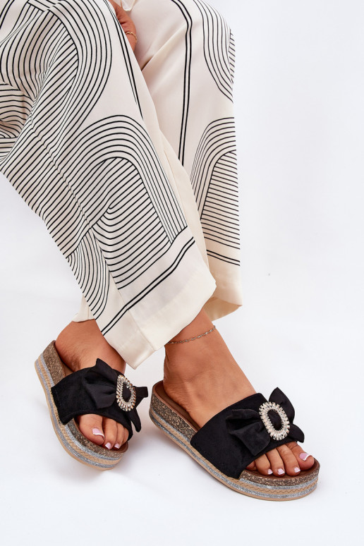 sieviešu čības ar platformu ar bantītēm I Ozdobną Broszką melnas krāsas Lenela