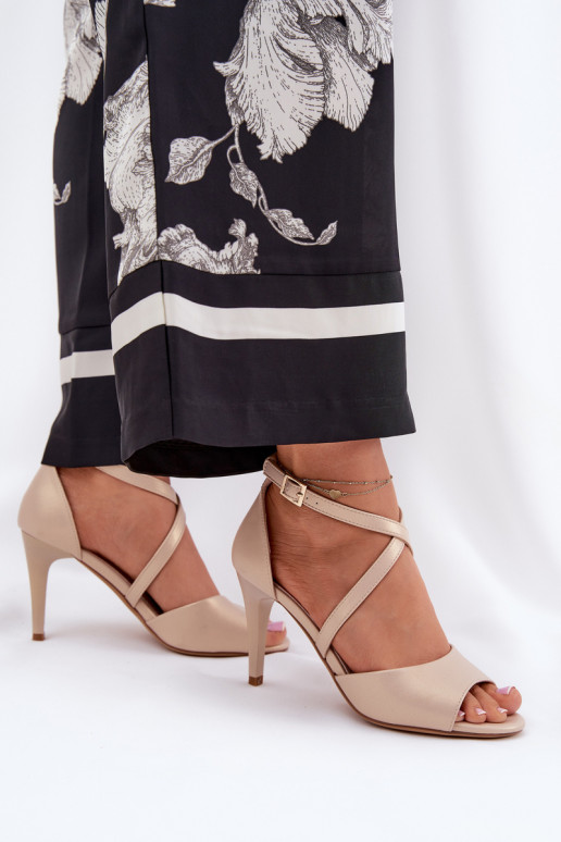 stilīgas sandales ar papēdi Zelta krāsas Loressa