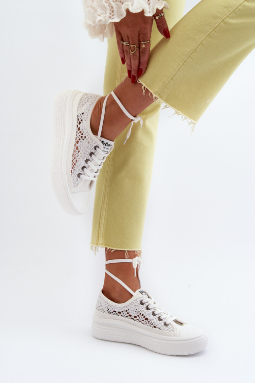 Ar mežģīnēm sieviešu puszābaki Lee Cooper LCIN-23-44-1617 baltas krāsas