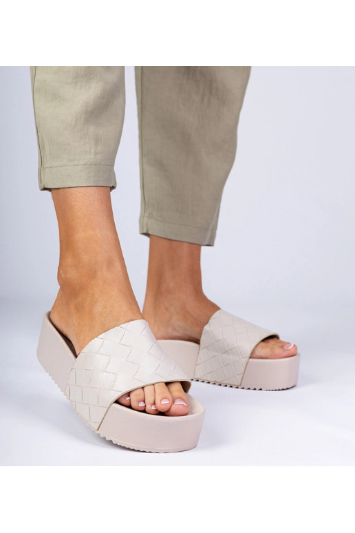 Smilšu krāsas sieviešu čības ar...