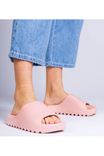 Rozā gumijas sieviešu čības...