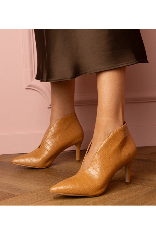 Brūni eleganti sieviešu augstpapēžu...