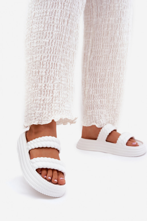 Vieglas čības uz pirksta Gaisma sieviešu čības ar platformu S.Barski ZK51-001 baltas krāsas Vieglas čības uz pirksta Gaisma sieviešu čības ar platformu S.Barski ZK51-001 baltas krāsas