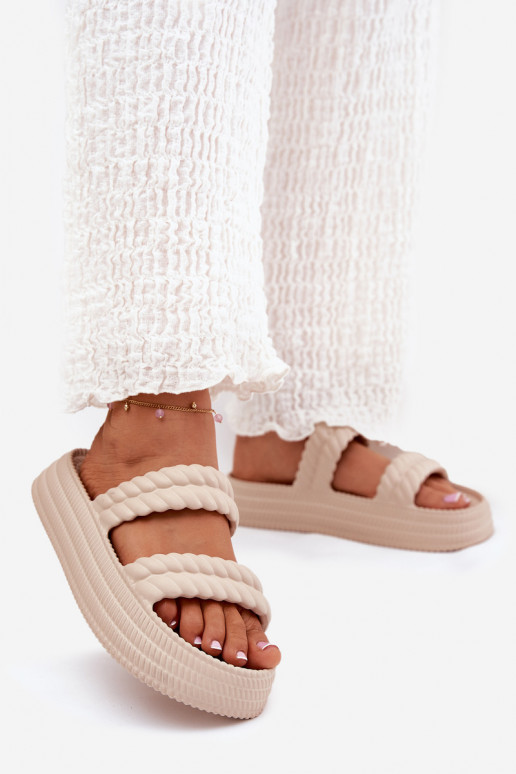 Vieglas čības uz pirksta Gaisma sieviešu čības ar platformu S.Barski ZK51-001 smilšu krāsas Vieglas čības uz pirksta Gaisma sieviešu čības ar platformu S.Barski ZK51-001 smilšu krāsas