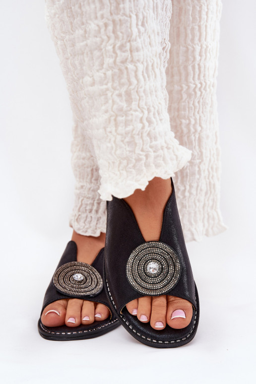 Spīdīgi Sieviešu basenes Ozdobnym Detalem S.Barski KV51-012 melnas krāsas Spīdīgi Sieviešu basenes Ozdobnym Detalem S.Barski KV51-012 melnas krāsas