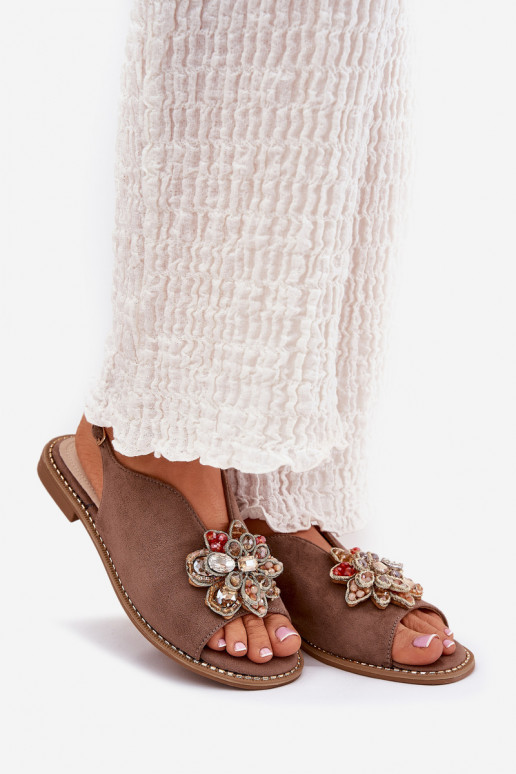 Sieviešu basenes ar platiem papēžiem ar ornamentiem S.Barski KV27-001 smilšu krāsas Sieviešu basenes ar platiem papēžiem ar ornamentiem S.Barski KV27-001 smilšu krāsas