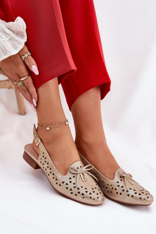 Ažūra balerīnas Apavi ar spicu purngalu Zelta krāsas Ieslēgtsvinnia Ažūra balerīnas Apavi ar spicu purngalu Zelta krāsas Ieslēgtsvinnia