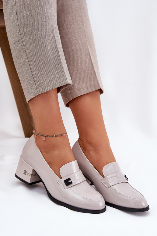 Sudraba krāsas sieviešu mokasīni ar...