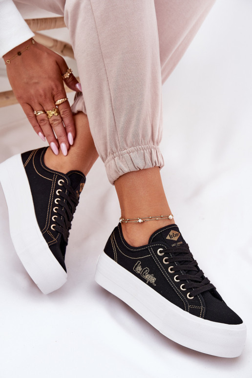 Šņorējami auduma apavi ar platformu Lee Cooper LCIN-25-31-3431L melnas krāsas