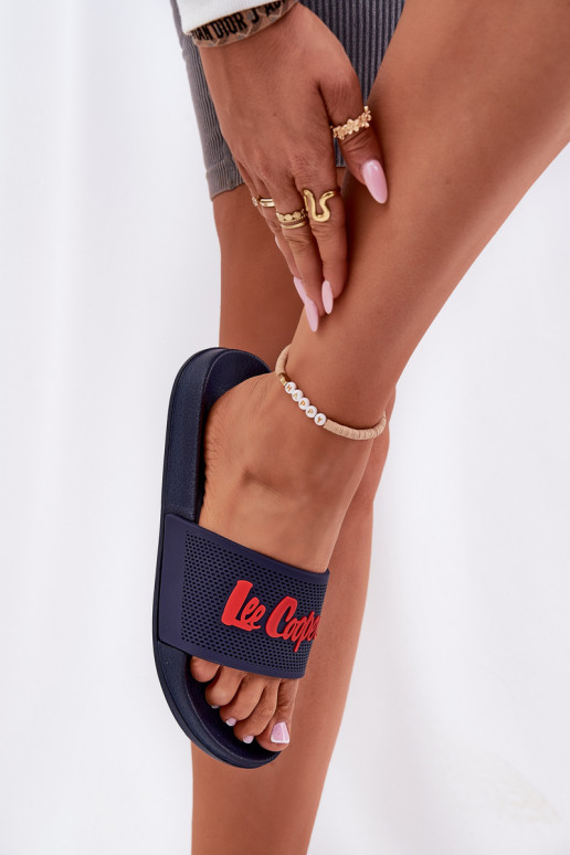 sieviešu čības Lee Cooper LCIN-25-07-3524L tumši zilas krāsas sieviešu čības Lee Cooper LCIN-25-07-3524L tumši zilas krāsas