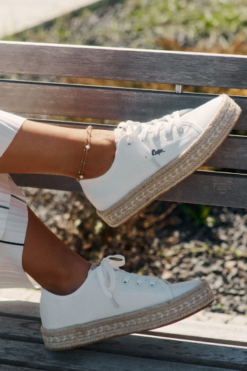 Brīvā laika apavi ar šņorēm Lee Cooper LCIN-25-44-3217 baltā krāsā