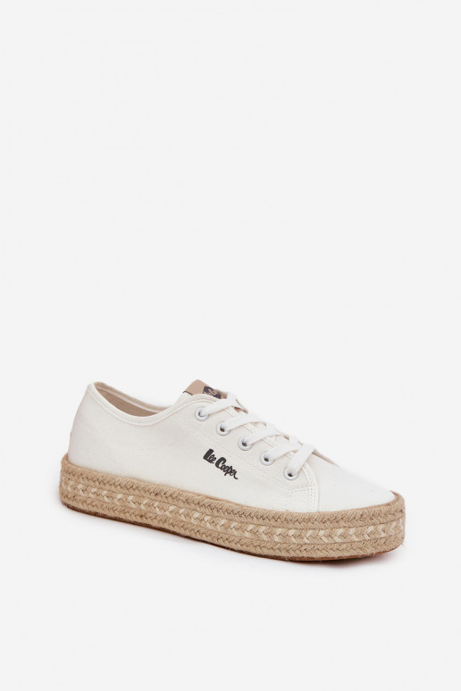 Brīvā laika apavi ar šņorēm Lee Cooper LCIN-25-44-3217 baltā krāsā