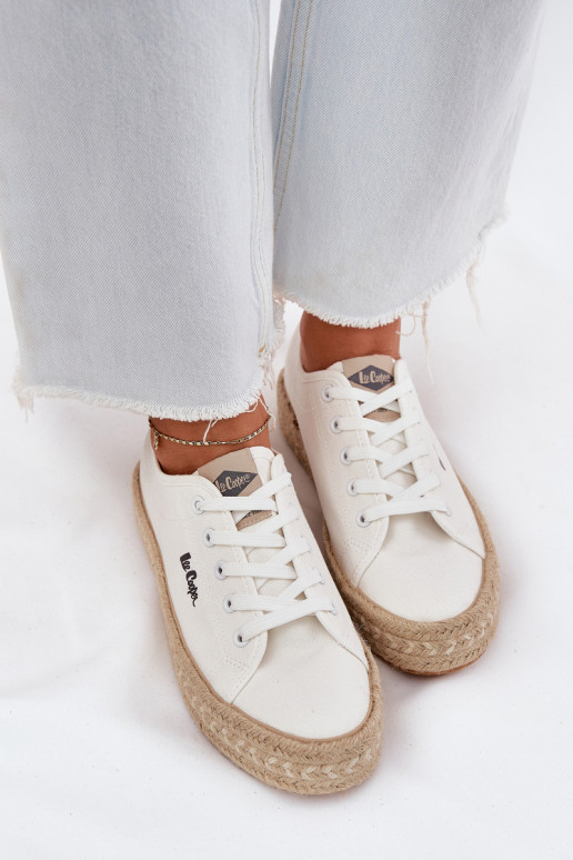 Brīvā laika apavi ar šņorēm Lee Cooper LCIN-25-44-3217 baltā krāsā