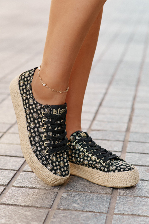 Rakstaini brīvā laika apavi ar platformu Lee Cooper LCIN-25-08-3647L melnā krāsā