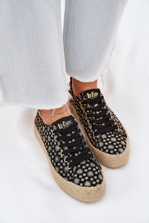 Rakstaini brīvā laika apavi ar platformu Lee Cooper LCIN-25-08-3647L melnā krāsā