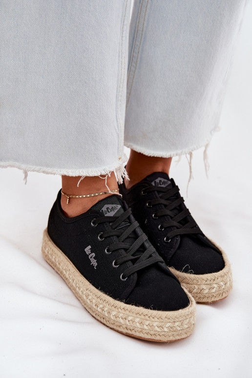 Brīvā laika apavi ar šņorēm Lee Cooper LCIN-25-44-3216 melnā krāsā