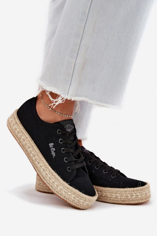 Brīvā laika apavi ar šņorēm Lee Cooper LCIN-25-44-3216 melnā krāsā