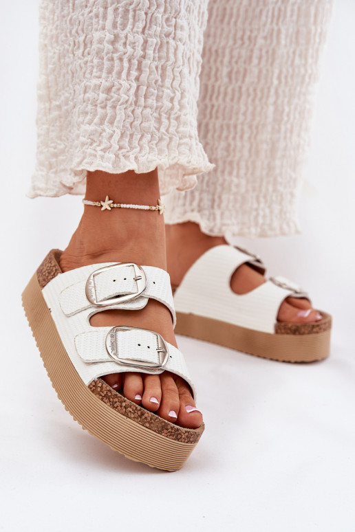 sieviešu čības Platformie ar sprādzēm Lee Cooper LCIN-25-35-3496L baltas krāsas