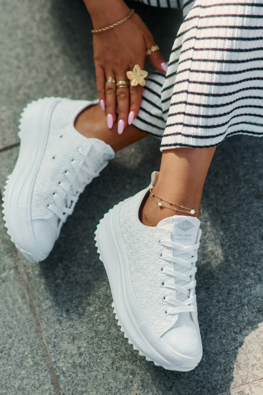 sieviešu puszābaki Z Haftem ar platformu Lee Cooper LCIN-25-31-3465L baltas krāsas