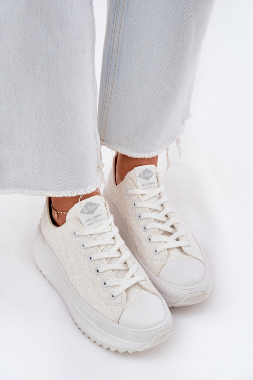 sieviešu puszābaki Z Haftem ar platformu Lee Cooper LCIN-25-31-3465L baltas krāsas