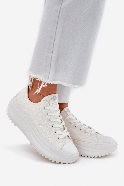 sieviešu puszābaki Z Haftem ar platformu Lee Cooper LCIN-25-31-3465L baltas krāsas