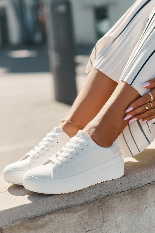 Auduma sieviešu puszābaki ar platformu Big Star RR274463 baltas krāsas