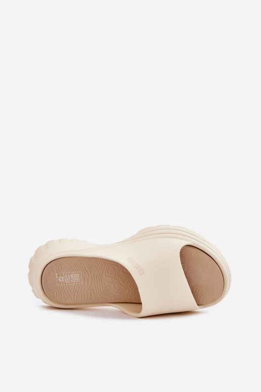 Vieglas čības uz pirksta sieviešu čības Big Star RR274A579 smilšu krāsas