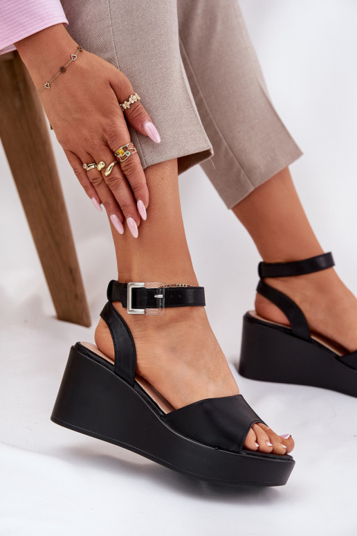 Sieviešu basenes Uz Ķīļa melnas krāsas Efrina