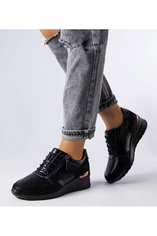 Melni caurumiņoti ādas puszābaki,...