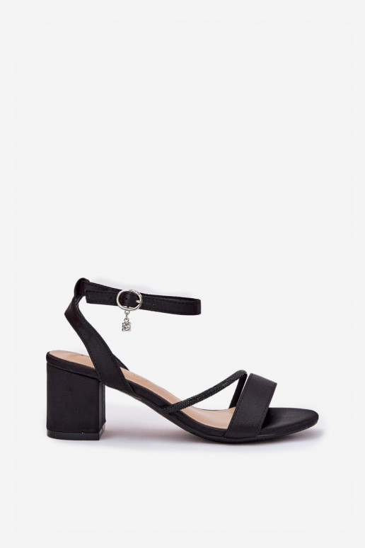 Sieviešu basenes ar mirdzošiem spīdumiņiem Vinceza 20268 melnas krāsas