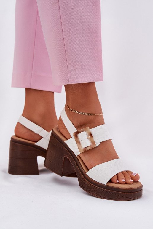 Sieviešu basenes Uz masīviem papēžiem Un platforma Vinceza 17387 baltas krāsas