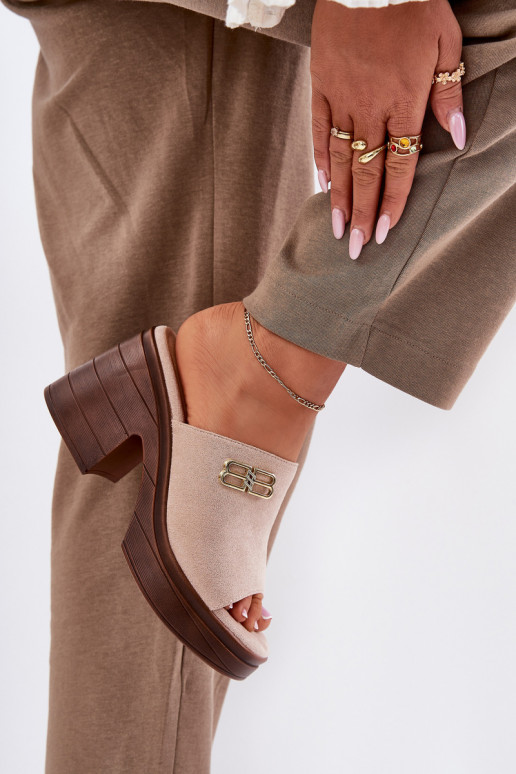 sieviešu čības Uz masīviem papēžiem Ze Zelta krāsasm Detalem Vinceza 17400 smilšu krāsas