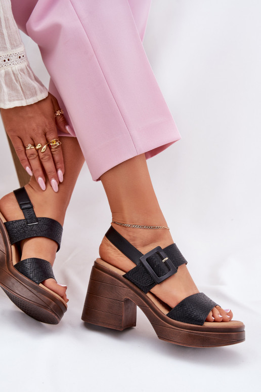 Sieviešu basenes Uz masīviem papēžiem Un platforma Vinceza 17387 melnas krāsas