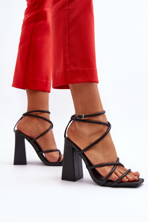 Stilīgasrnas Elegantas augstpapēžu sandales melnas krāsas Josette