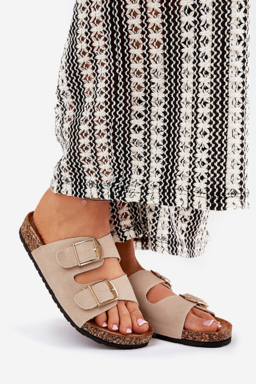 Sieviešu čības ar platformu ar zeltu...