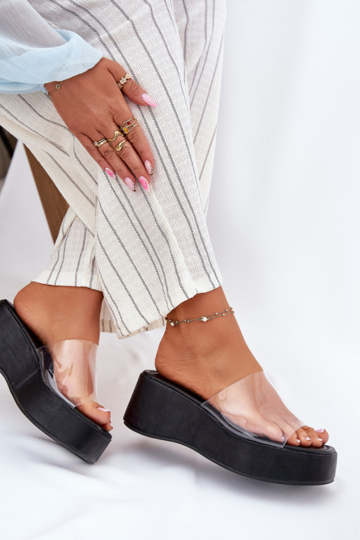 sieviešu čības Z Transparentnym Svītrasem Uz Ķīļa melnas krāsas Meltiana