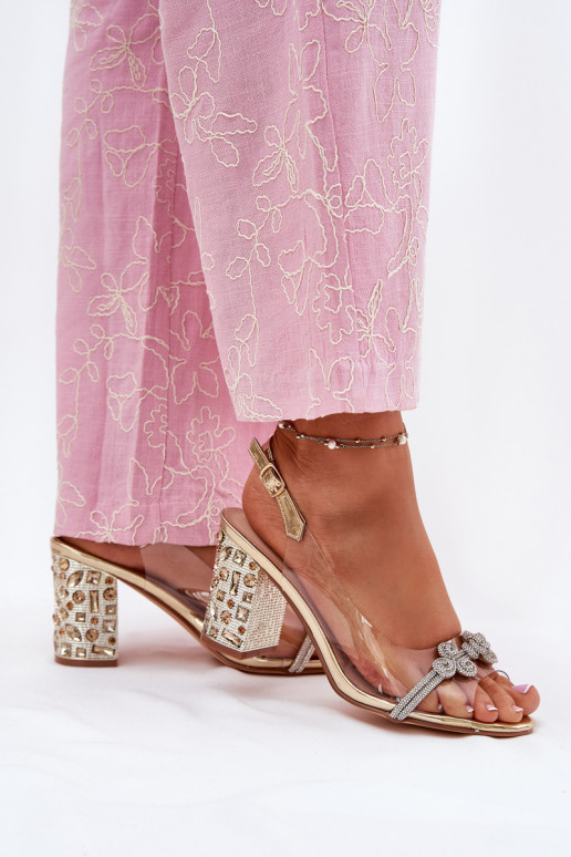 Caurspīdīgas sandales ar papēdi D&A MR51-705 Zelta krāsas