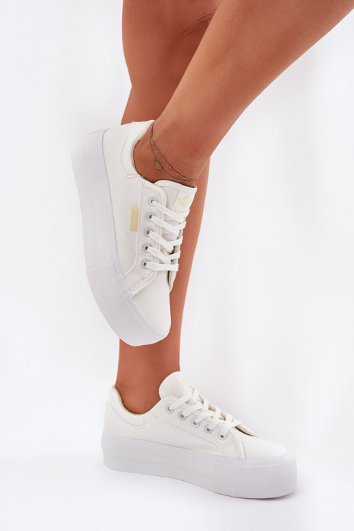 sieviešu puszābaki ar platformu Lee Cooper LCIN-25-31-3450L baltas krāsas sieviešu puszābaki ar platformu Lee Cooper LCIN-25-31-3450L baltas krāsas