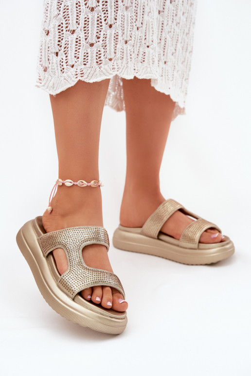 Dekorētas sieviešu čības ar platformu Zelta krāsas Jestella