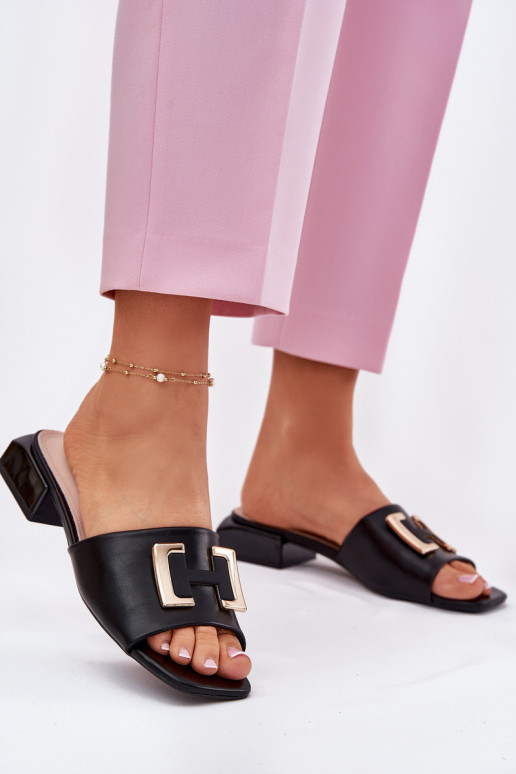 Eleganta stila sieviešu čības Klockā Ze Zelta krāsasm Detalem Vinceza 62229 melnas krāsas Eleganta stila sieviešu čības Klockā Ze Zelta krāsasm Detalem Vinceza 62229 melnas krāsas